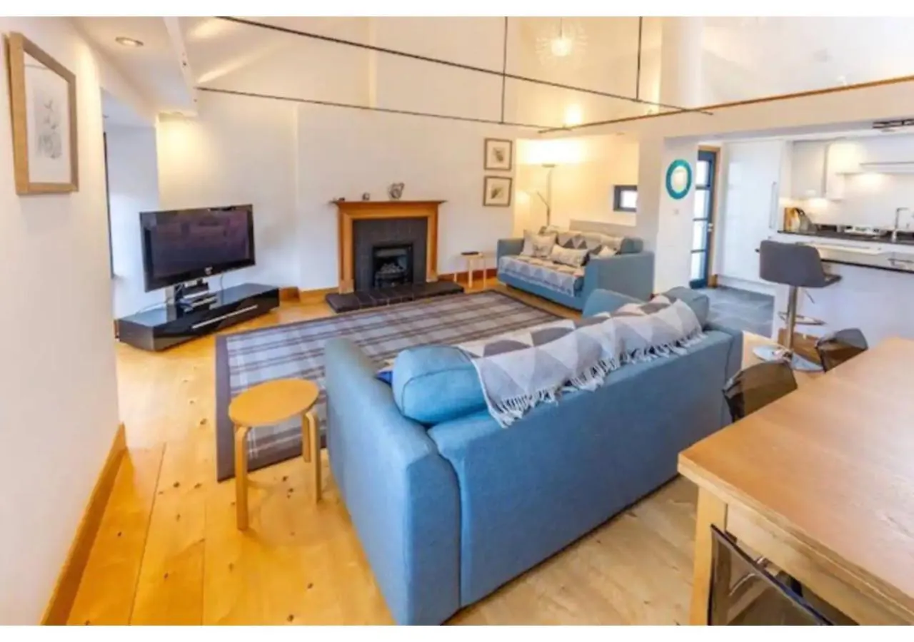 Altido Cosy 2-Bed Apt In The Old Town With Mezzanine Apartment Edinburgh