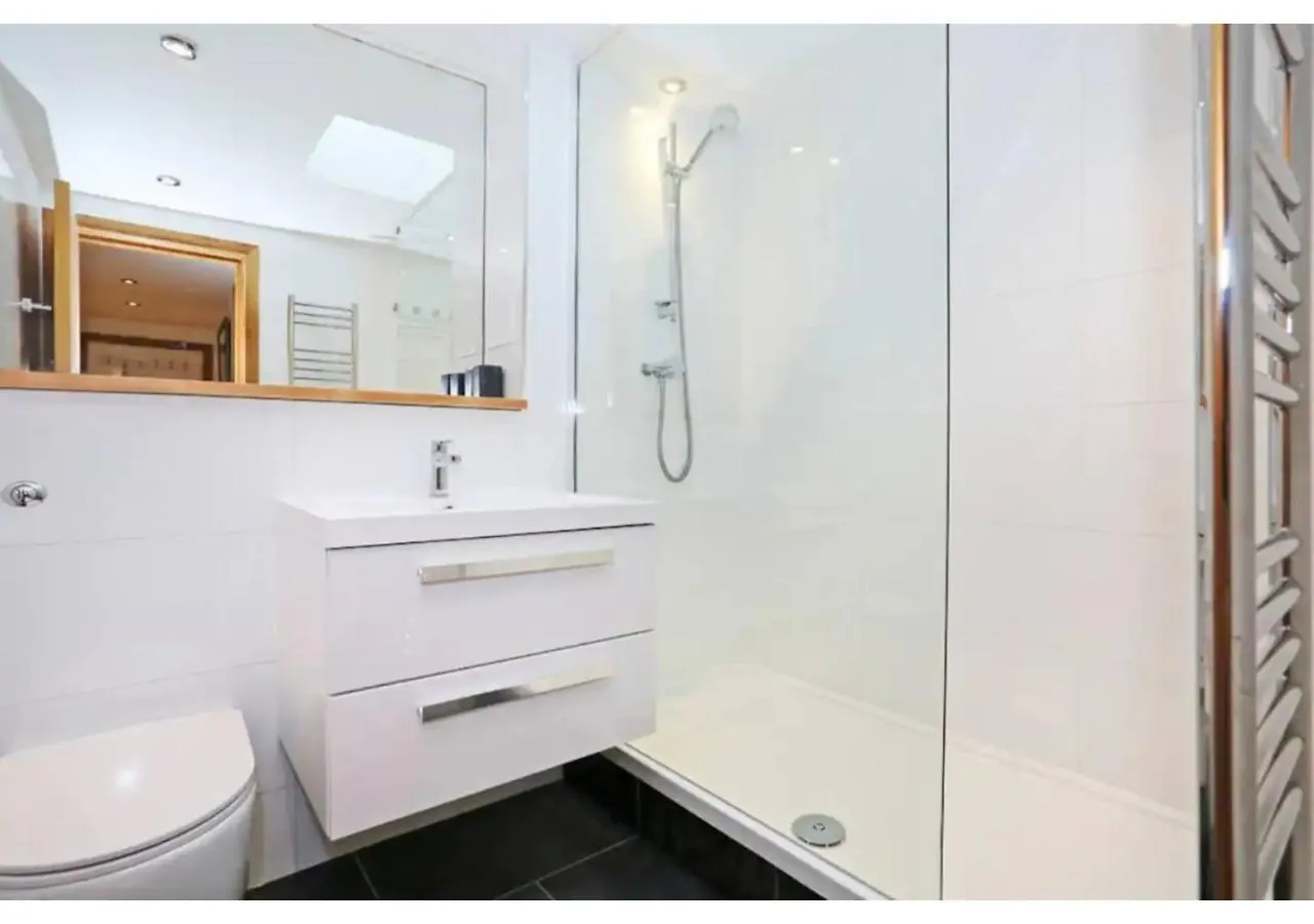 Altido Cosy 2-Bed Apt In The Old Town With Mezzanine Apartment Edinburgh
